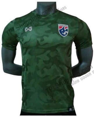 เสื้อบอลไทย เสื้อฟุตบอลไทย เสื้อเชียร์ทีมชาติไทย ลายทหาร สีเขียว 2018 