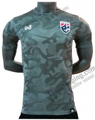 เสื้อบอลไทย เสื้อฟุตบอลไทย เสื้อเชียร์ทีมชาติไทย ลายทหาร สีเทา 2018
