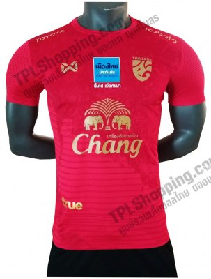 เสื้อบอลไทย เสื้อฟุตบอลไทย เสื้อเชียร์ทีมชาติ 2020 Warrix ลายแผนที่ประเทศไทย ติดสปอนเซอร์ครบ ล่าสุด สีแดง