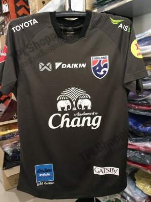 เสื้อบอลไทย เสื้อฟุตบอลไทย เสื้อซ้อมทีมชาติไทย 2022-01 พร้อมชุดสปอนเซอร์หน้า-หลัง สีดำ
