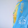  เสื้ออาร์มี่ ยูไนเต็ด ปี 2013-2014 ทีมเยือน สีฟ้าเหลือง เกรดนักเตะ