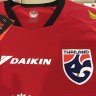 เสื้อซ้อมทีมชาติไทย 2022-01 พร้อมชุดสปอนเซอร์หน้า-หลัง สีแดง